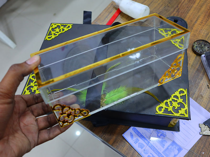 Laser Cut Personalized Acrylic Gift Box Transparent Custom Keepsake Box ...