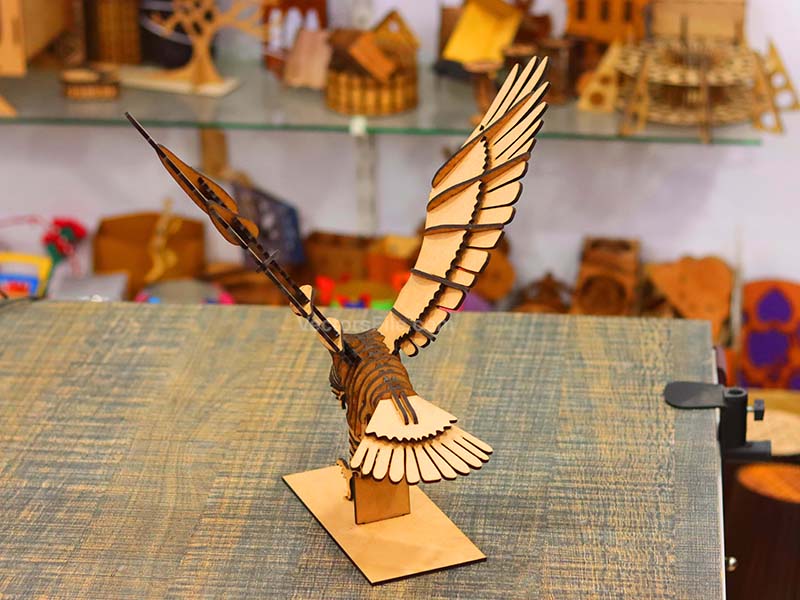 Laser Cut 3D Puzzle Eagle Toy Model with Stand Decoration