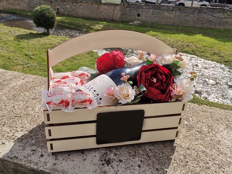 Laser Cut Flower Basket for Valentine Day Bouquet Gift Idea