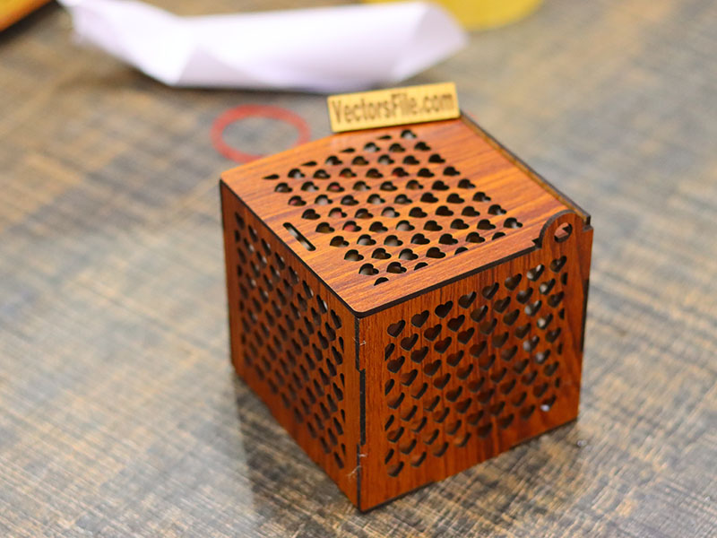 Laser Cut Heart Pattern Gift Box Design Wooden Jewelry Box
