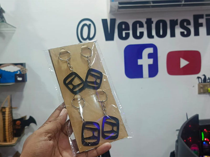 Laser Cut Honda Logo Keyring with Packing Card Template