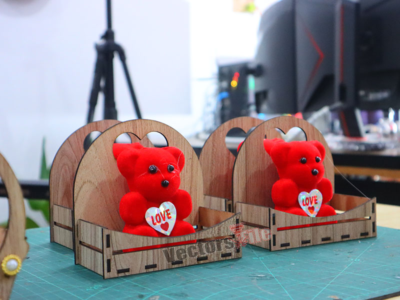 Laser Cut Teddy Bear Gift Basket for Gift Idea