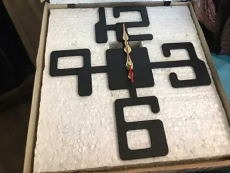 Laser Cut Modern Big Digit Wall Clock Design