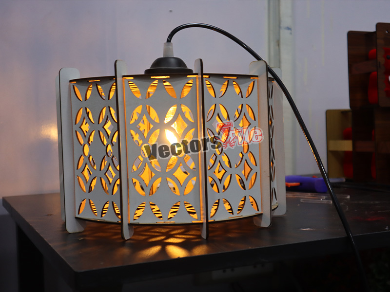Laser Cut Decorative Wooden Pendant Lamp with Grill Pattern Design