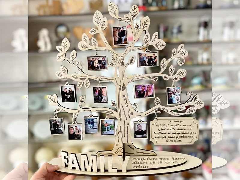 Laser Cut Tree Stand Family Photo Frame Design