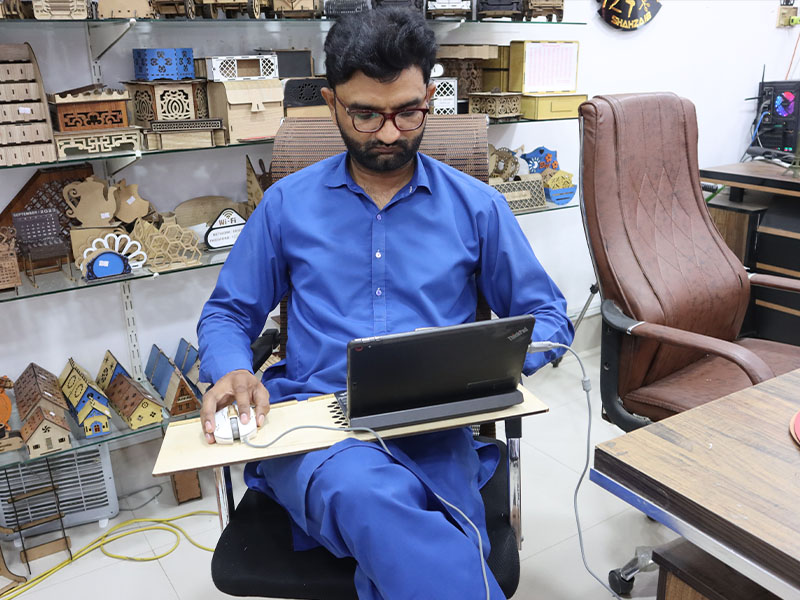 Laser Cut Wooden Laptop Stand and Study Board Plywood 6mm