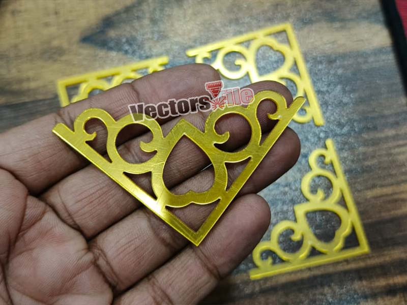 Laser Cut Heart Pattern Acrylic Corner Design
