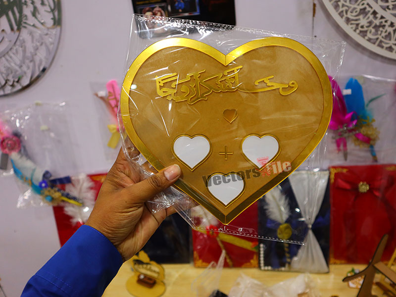 Laser Cut Heart Acrylic Nikah Thumb Impression Board