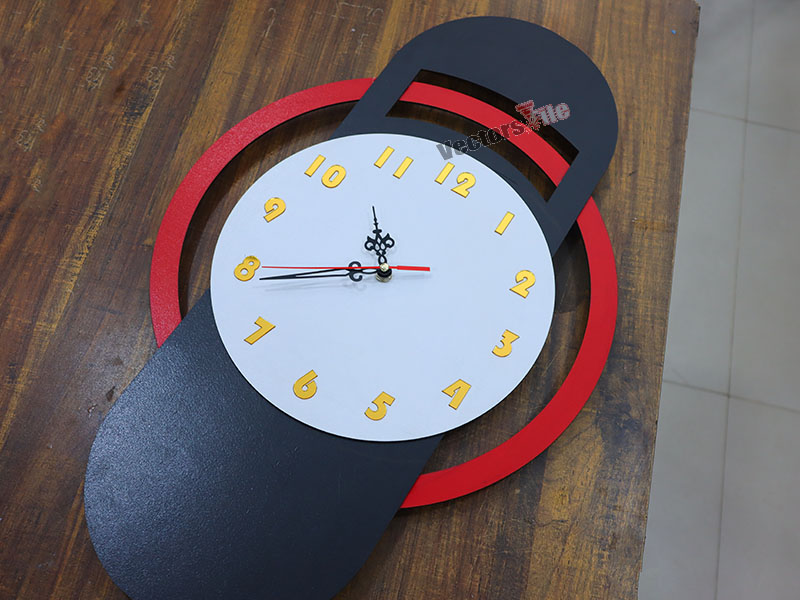 Laser Cut Modern Wall Clock with Ring Pattern Design