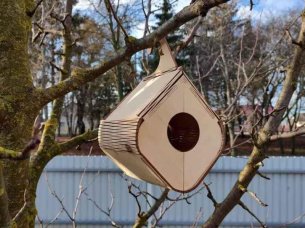 Laser Cut Birdhouse for Outdoor Wooden Bird Shelter with Hanger