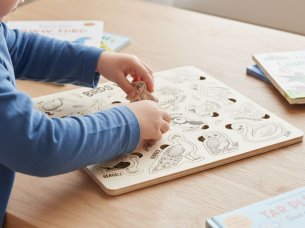 Laser Cut Wooden Puzzle Board for Children with Birds World Theme